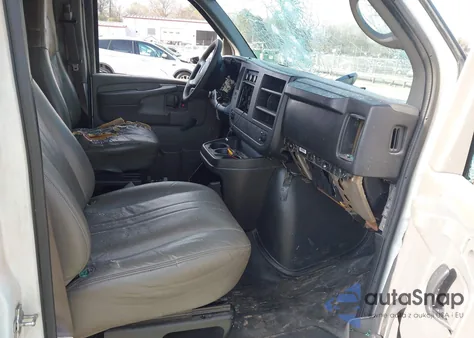 2008 Chevrolet Express Work Van from USA, damaged, VIN 1GCGG29C581135600